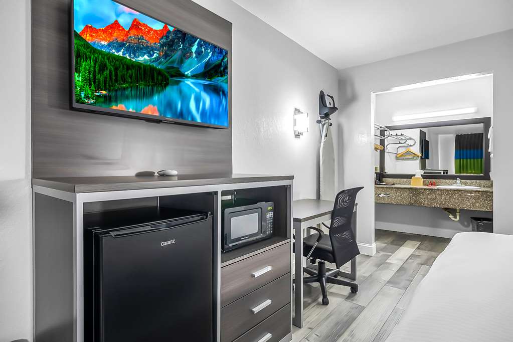 SureStay Hotel by Best Western Oklahoma City West - photo 11