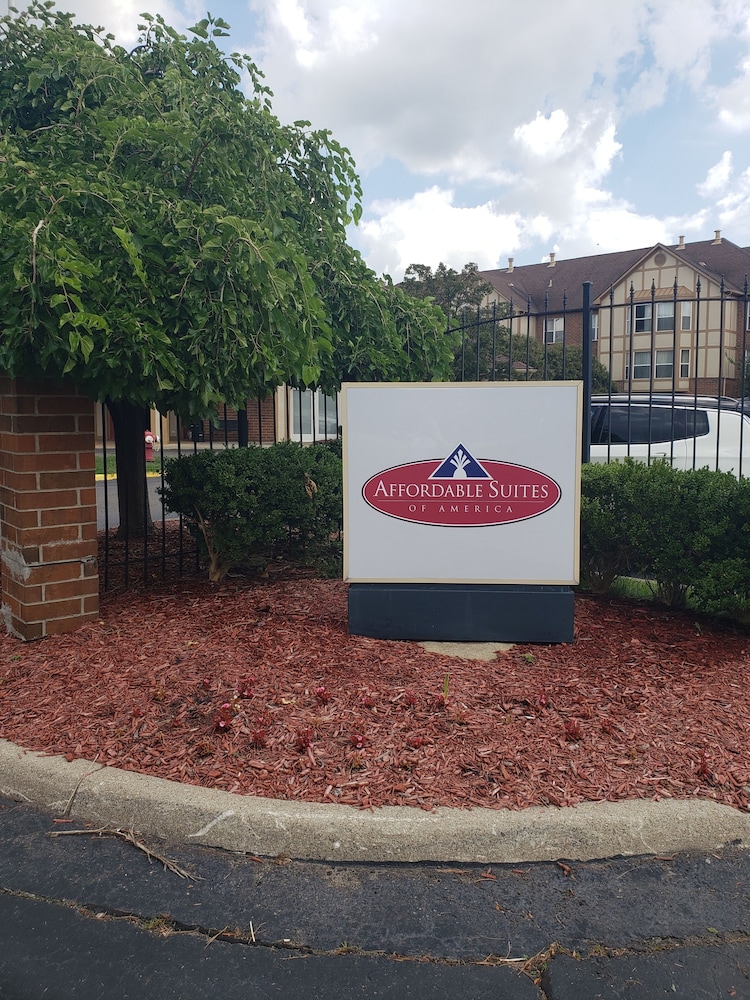 Affordable Suites of America Detroit Warren - photo 25
