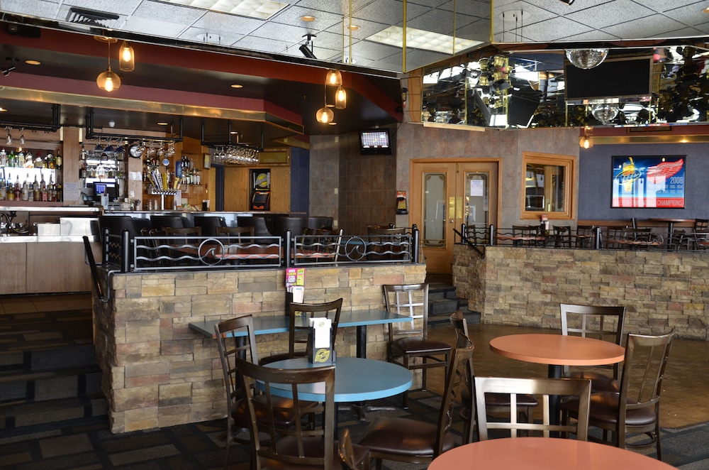 Tawas Bay Beach Resort - photo 27