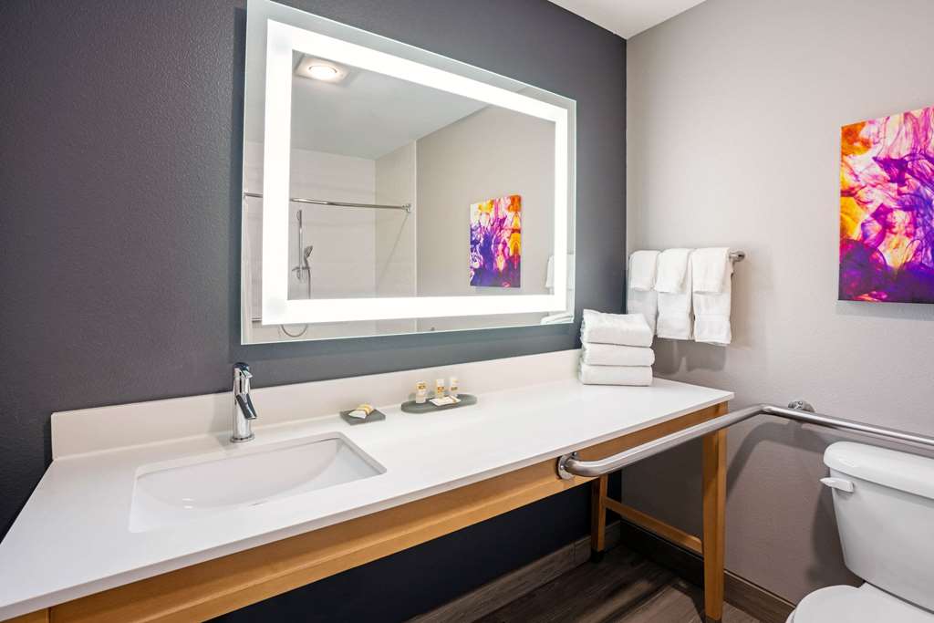 La Quinta Inn & Suites by Wyndham Seattle Federal Way - photo 16