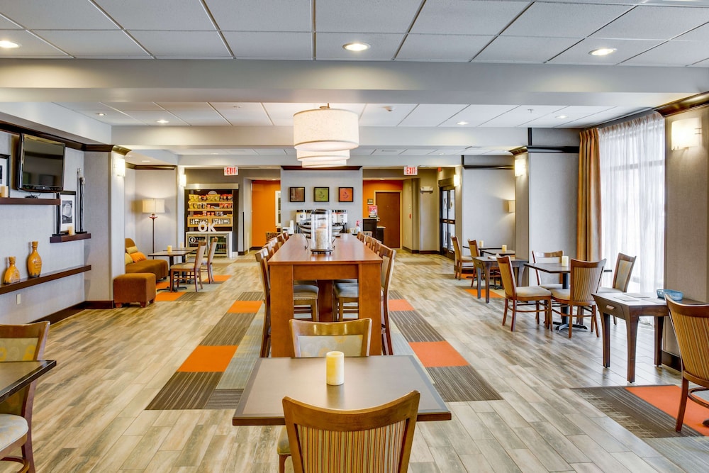Hampton Inn Chickasha - photo 5