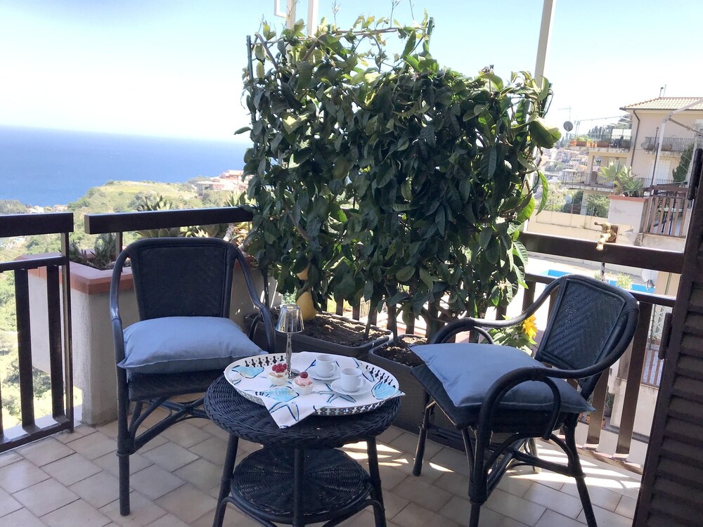 Little Paradise — 4-Star Luxury Hotel in Taormina, Italy