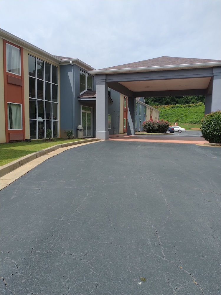 Motel 6 Dawsonville GA North GA Premium Outlets - photo 32