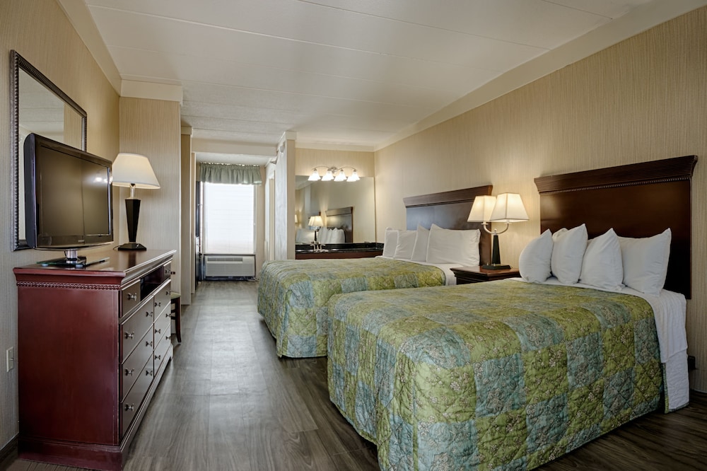 The Barefoot Mailman - photo 5