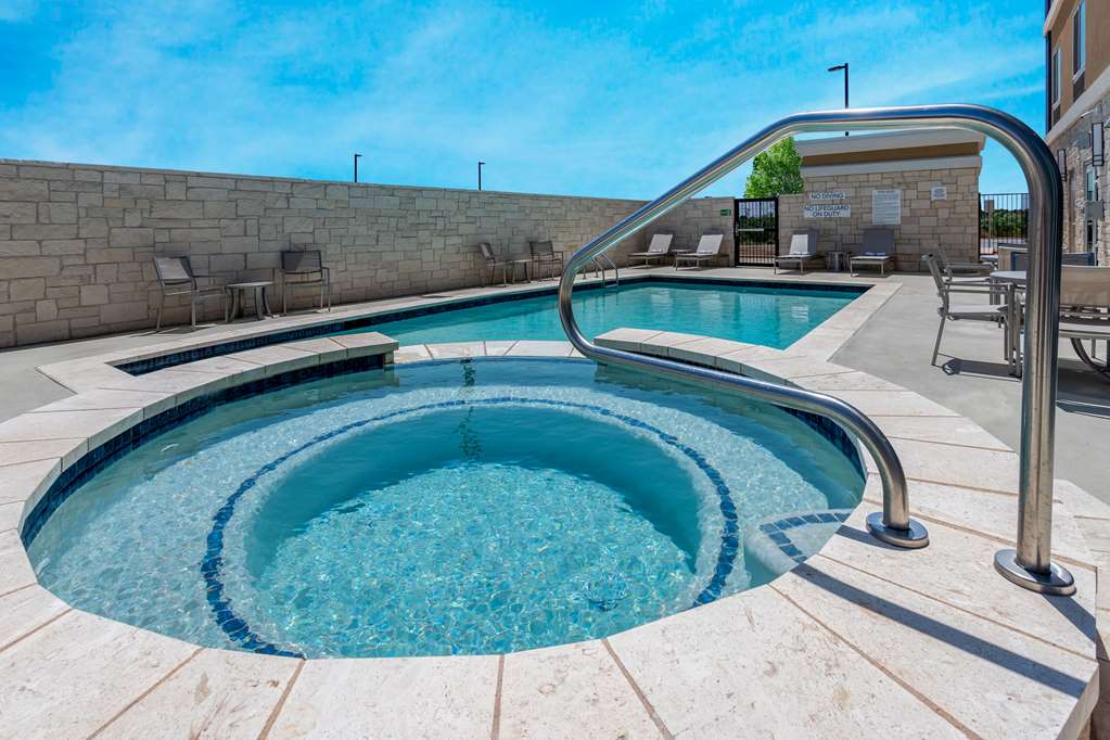 AmericInn by Wyndham San Angelo - photo 8