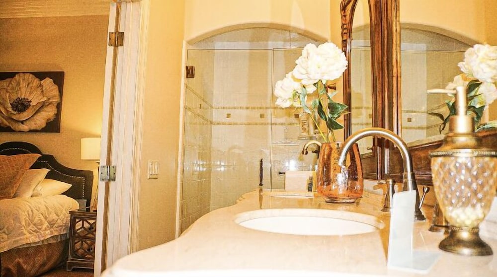 River Rd. Mansion - photo 44