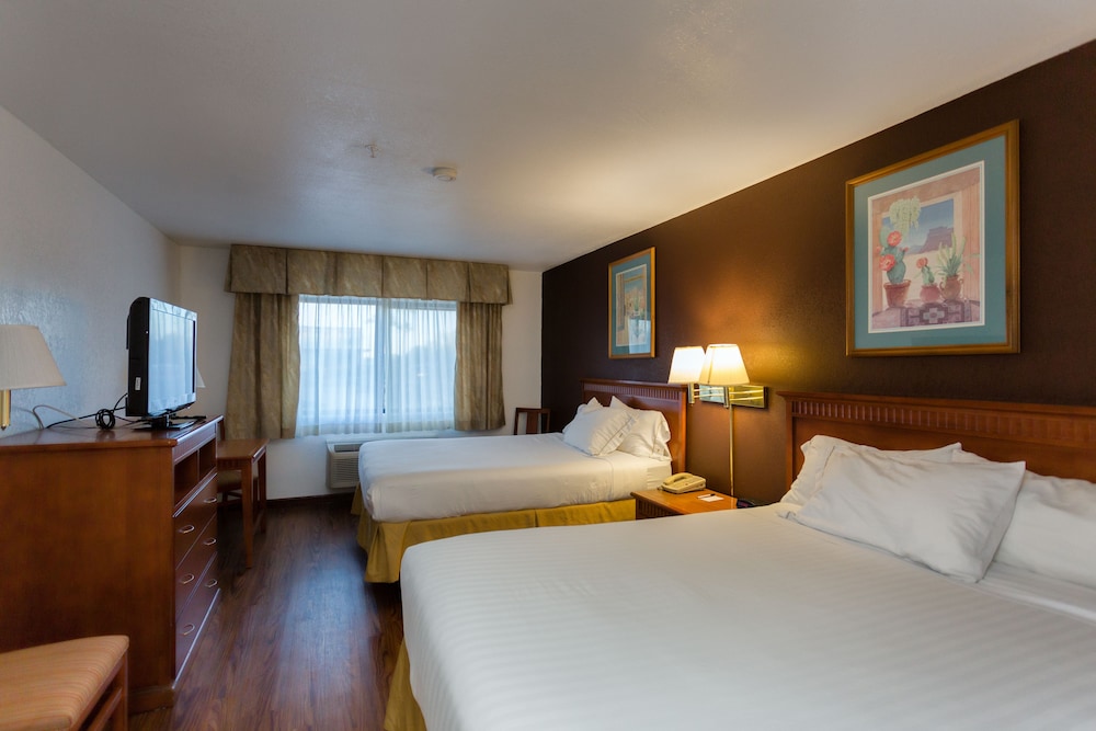 Vagabond Inn Executive Green Valley - photo 8