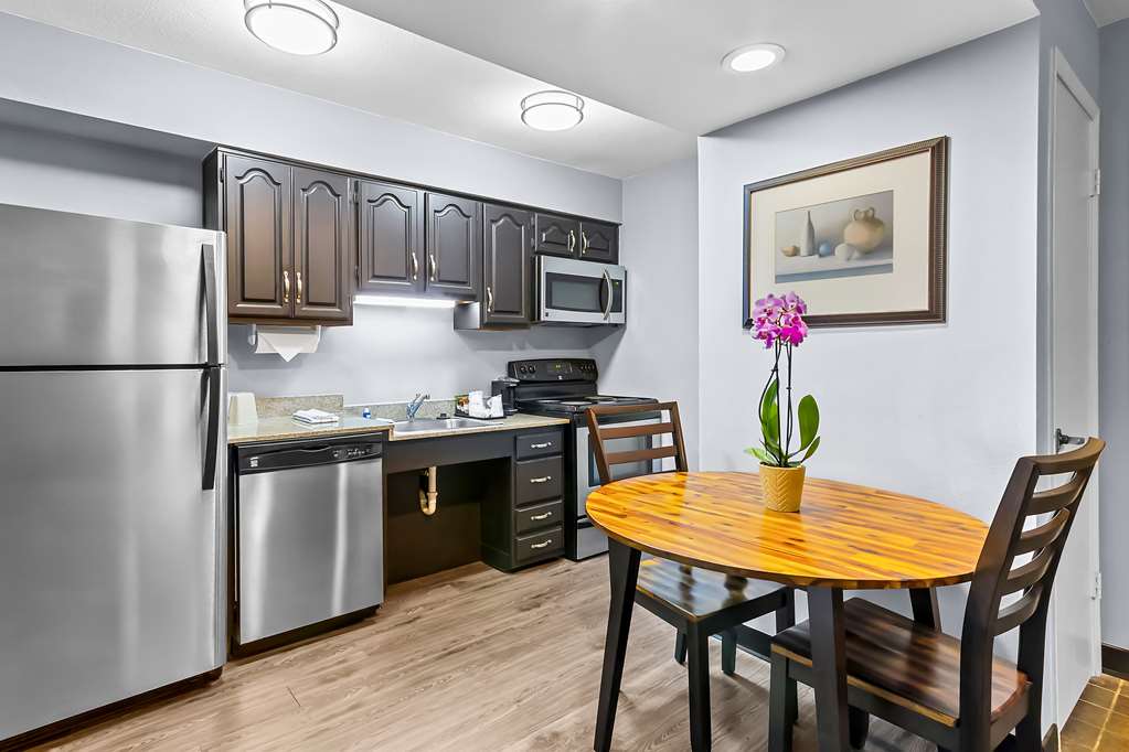SureStay Studio by Best Western Pensacola - photo 25