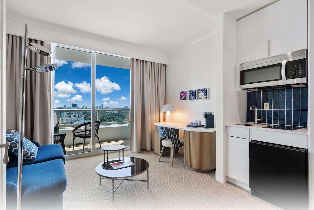 Fontainebleau Miami Beach Private Luxury Suites - photo 230