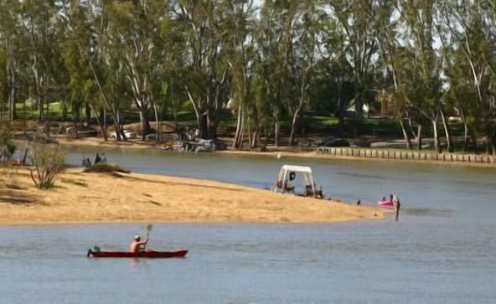 Elizas on the Murray in Tocumwal, Australia