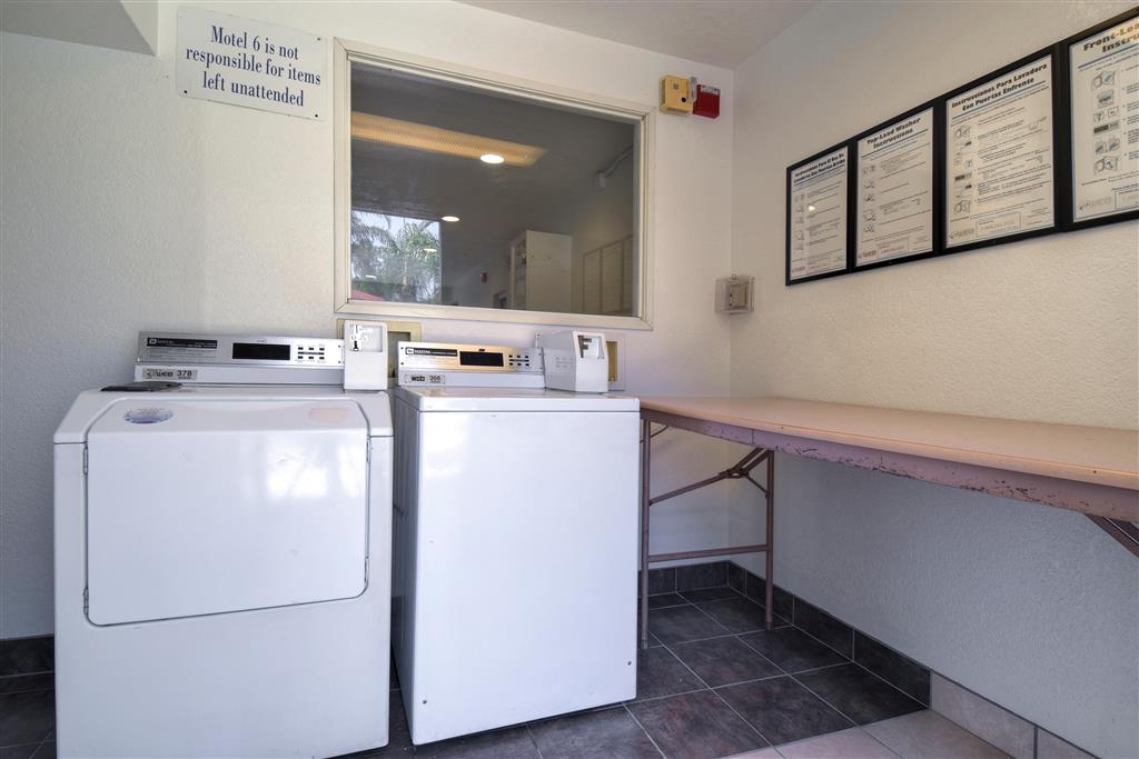 Motel6 Jurupa Valley CA Riverside West - photo 23