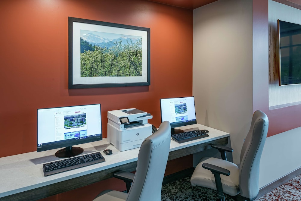 Hilton Garden Inn Wenatchee - photo 43
