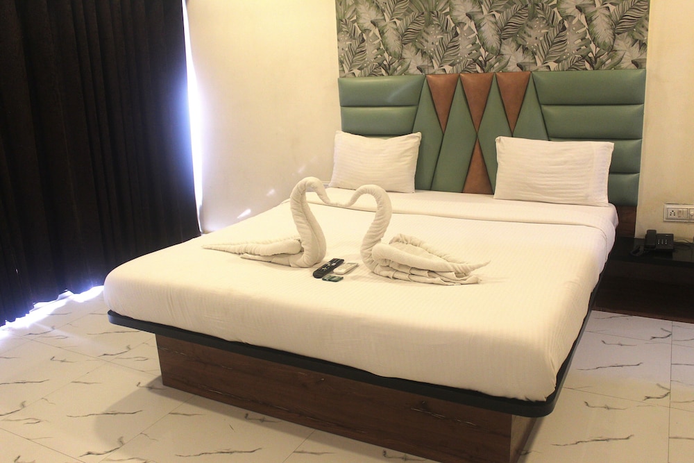 Le Tilleul - carbon neutral hotel in Villevieille