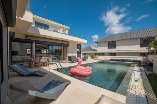 Villa Rizo de luxe — 4-Star Luxury Hotel in Flic En Flac, Mauritius