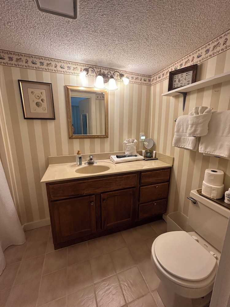 Inn at Oriental - photo 45