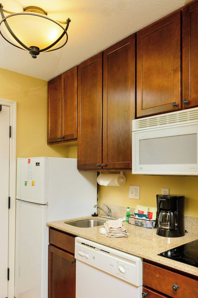 TownePlace Suites Bowie Town Center - photo 9