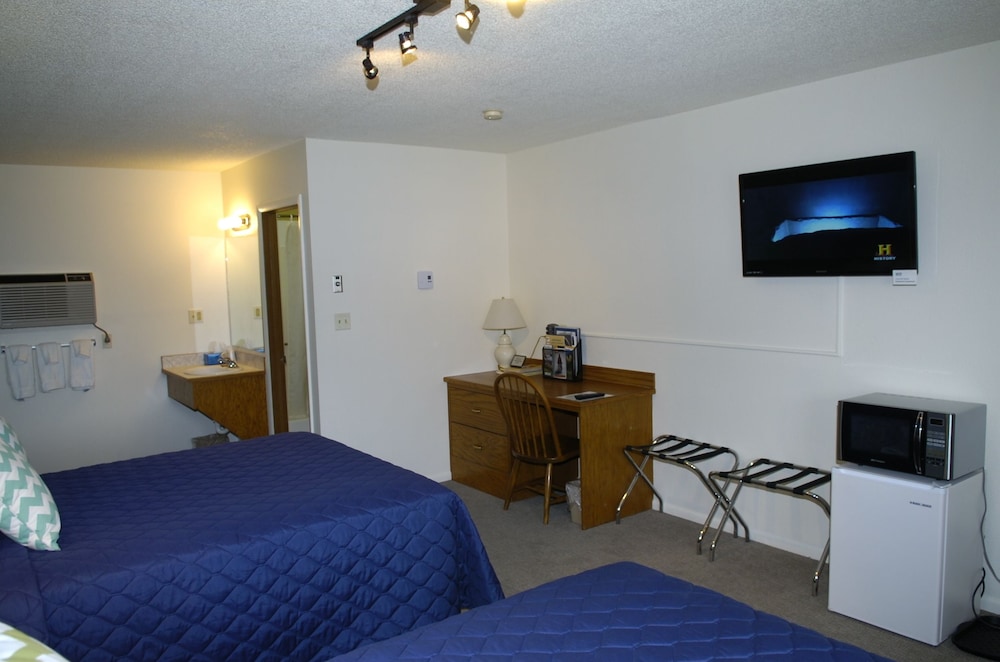 Trout Montana Motel - photo 29