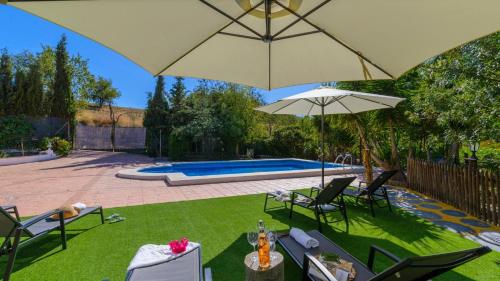 Villa El Molinillo Casabermeja by Ruralidays — 4-Star Luxury Hotel in Casabermeja, Spain