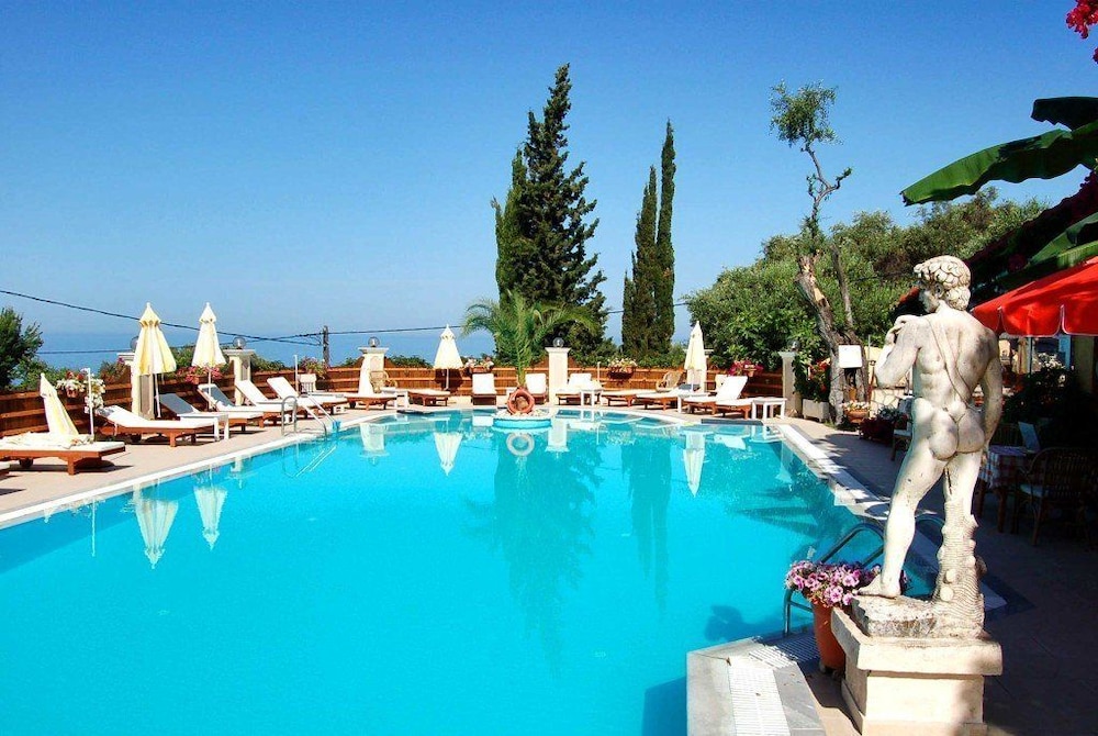 Stevens on the Hill - last minute hotel in Corfu