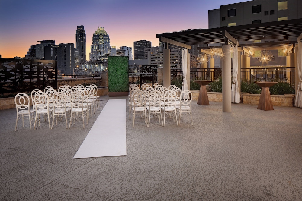 Hotel Indigo Austin Downtown University by IHG - photo 66