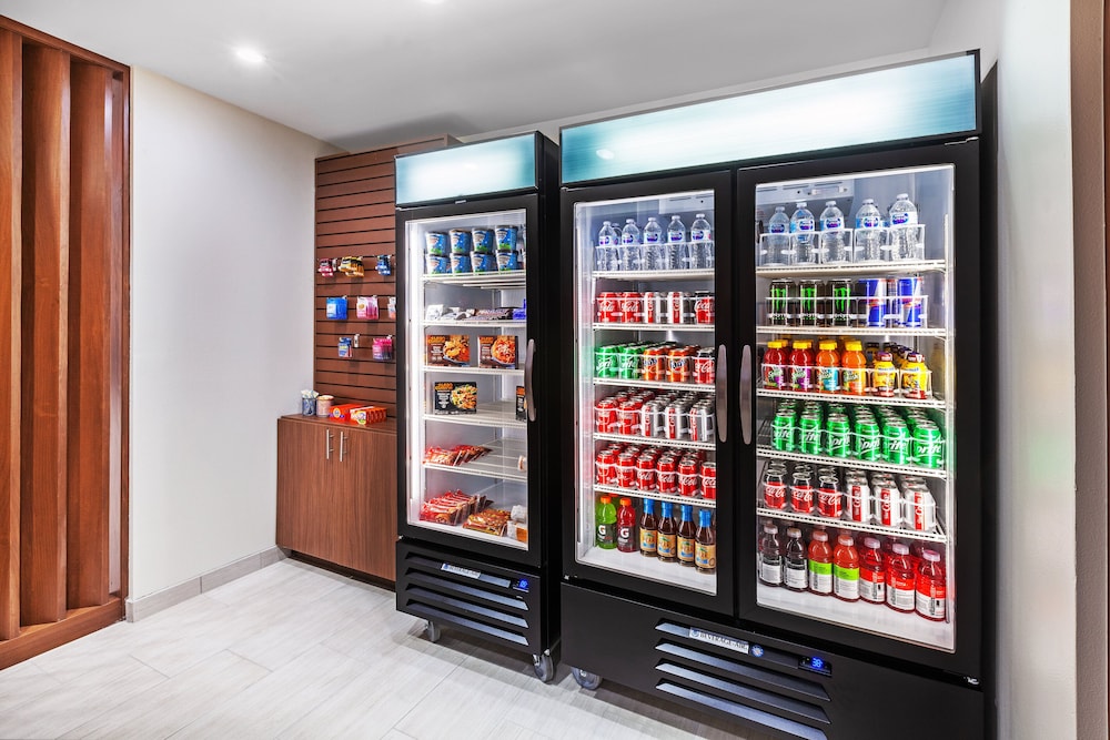 Holiday Inn Express & Suites Tulsa Northeast Owasso by IHG - photo 26