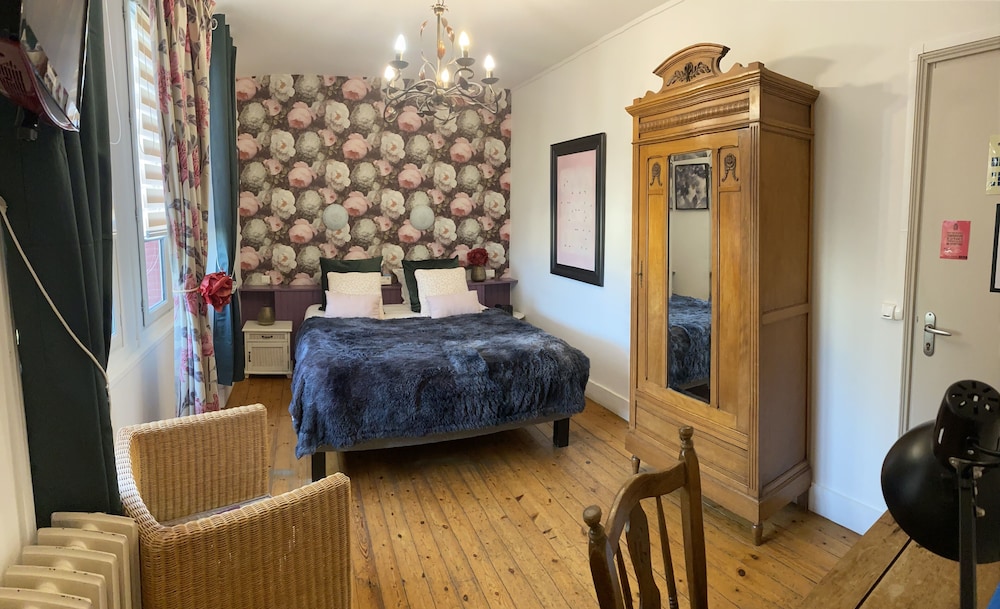 Hôtel Belle Vue pet-friendly hotel Coucy-Le-Chateau-Auffrique