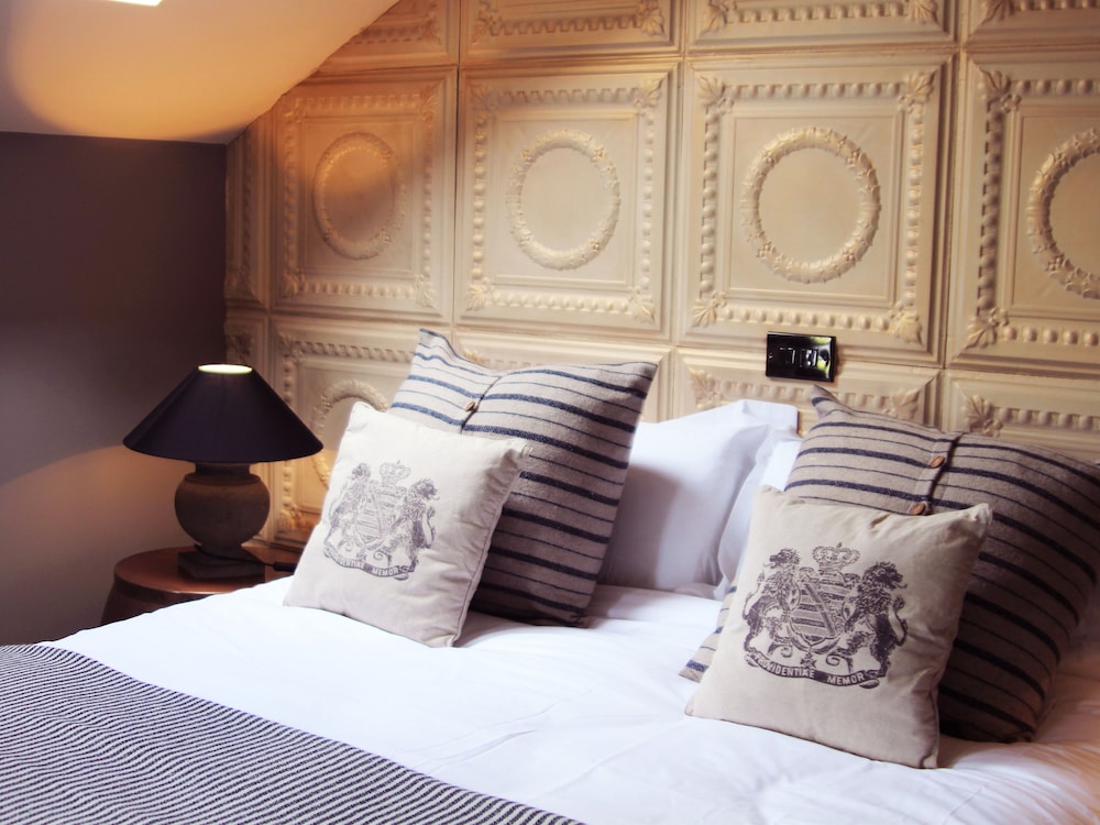 Maison — 5-Star Luxury Hotel in Bushmills, United Kingdom