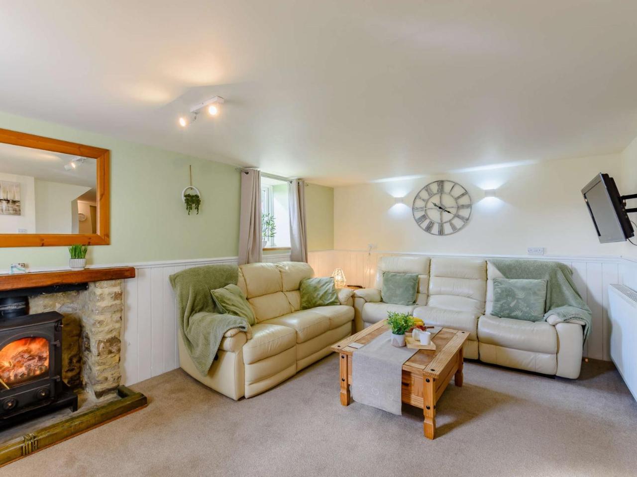 3 Bed in Newton on Rawcliffe 88958