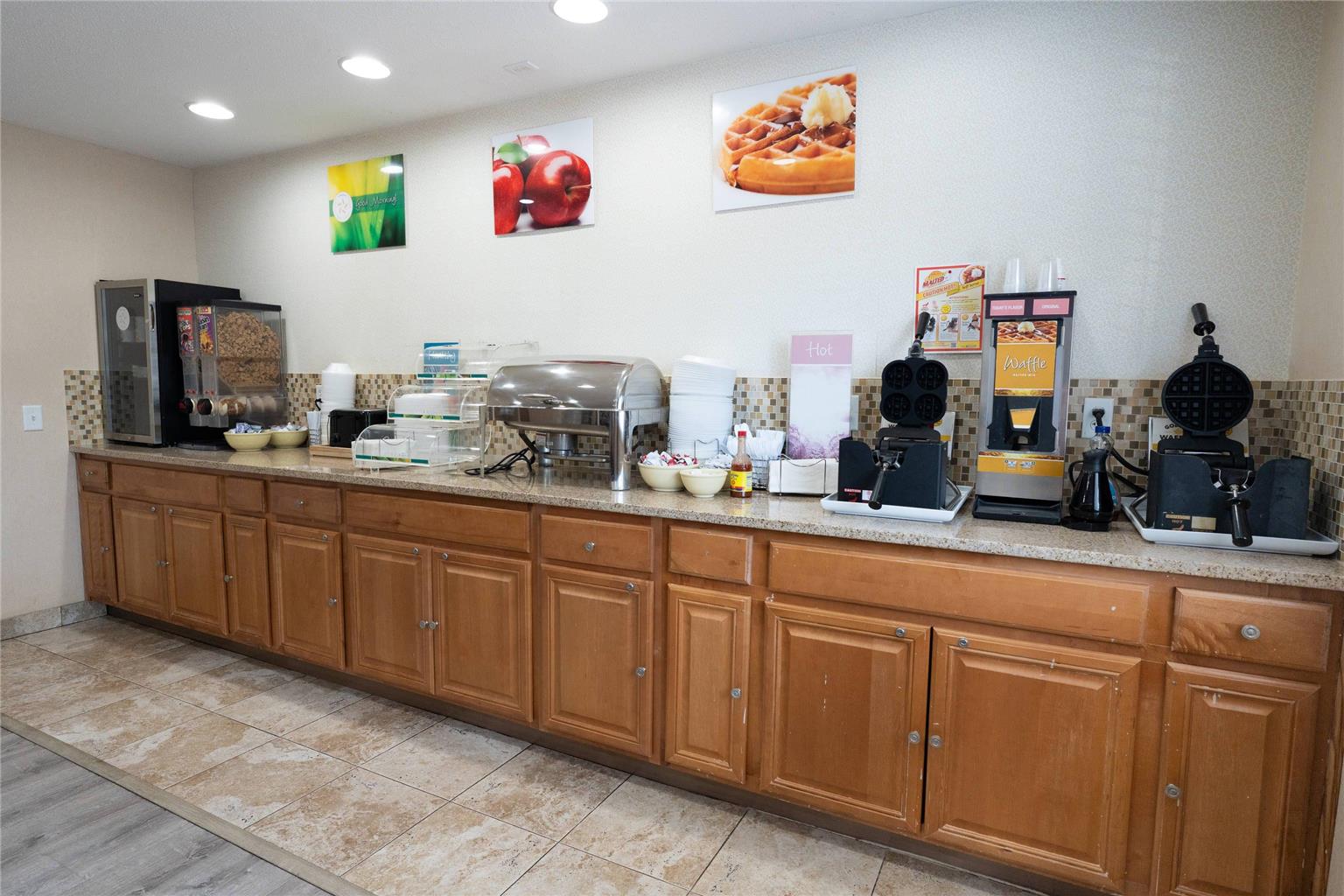 Quality Inn & Suites Sun Prairie Madison East - photo 15