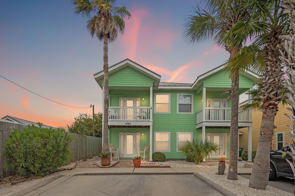 Sago by the Sea: 2 bed 2.5 bath Retreat Steps From the Beach Sleeps 7 - photo 56