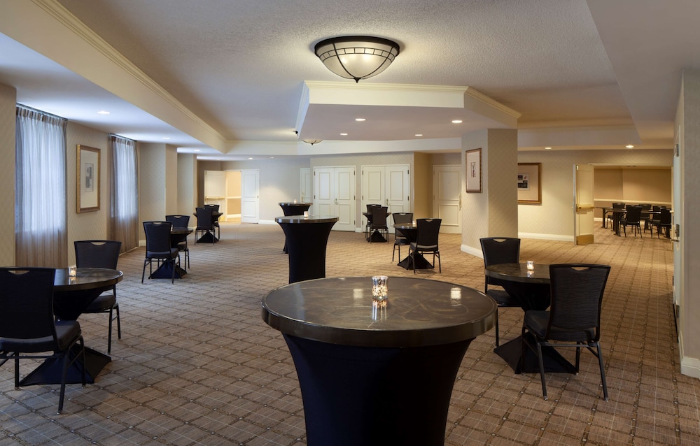 Hilton Alexandria Old Town - photo 78