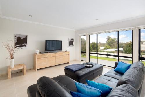 Beachside Retreat Cowes in Cowes, Australia