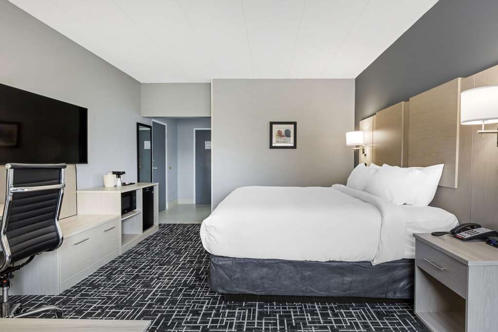 Comfort Inn Hyannis Cape Cod - photo 9