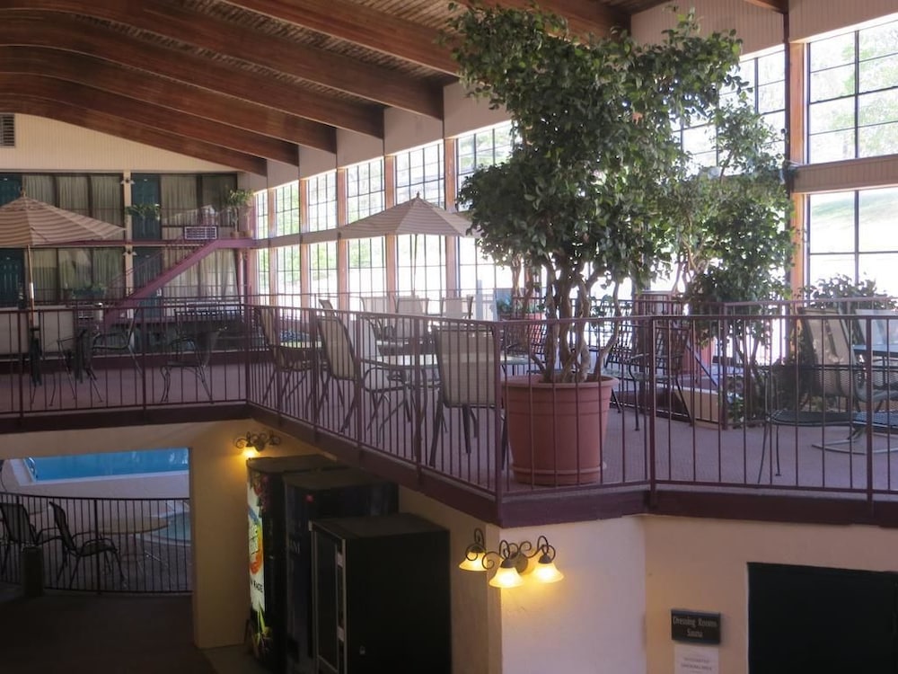 Lake Norfork Inn - photo 46