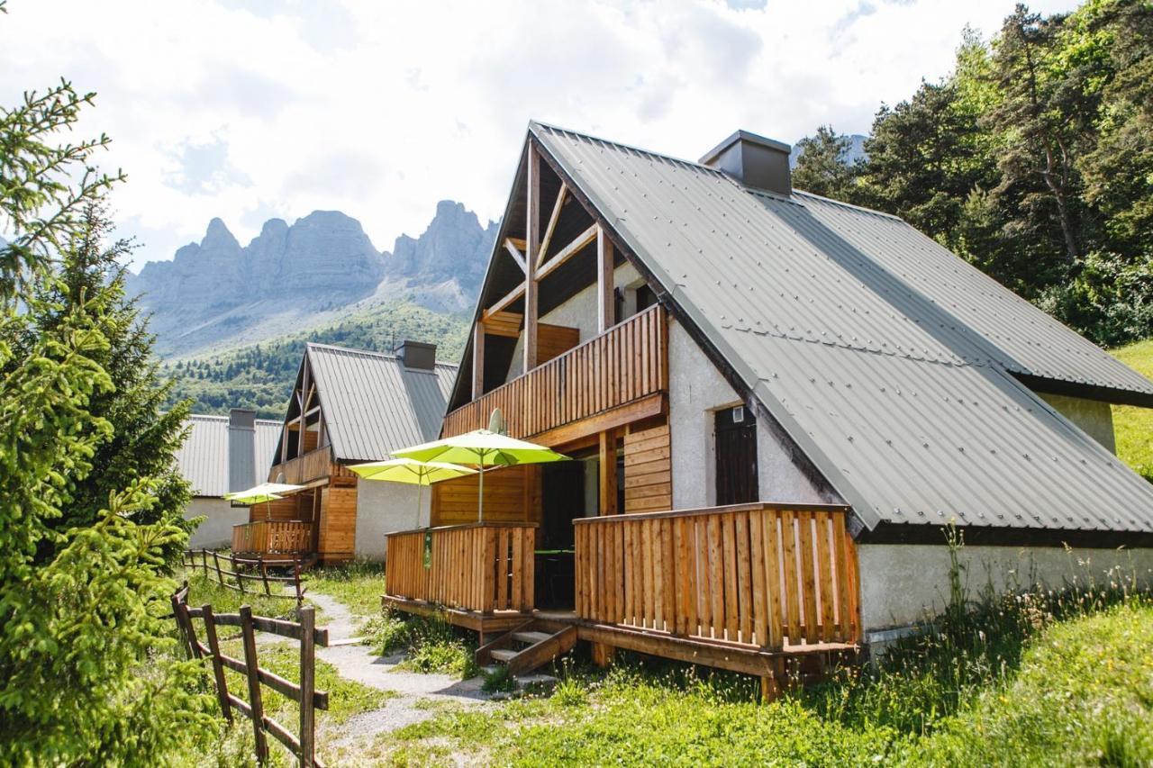 Eterpa Les Chalets de Pre Clos En Vercors pet-friendly hotel Saint-Andeol-Le-Chateau