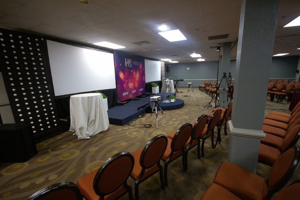 Atrium Hotel and Suites - photo 93