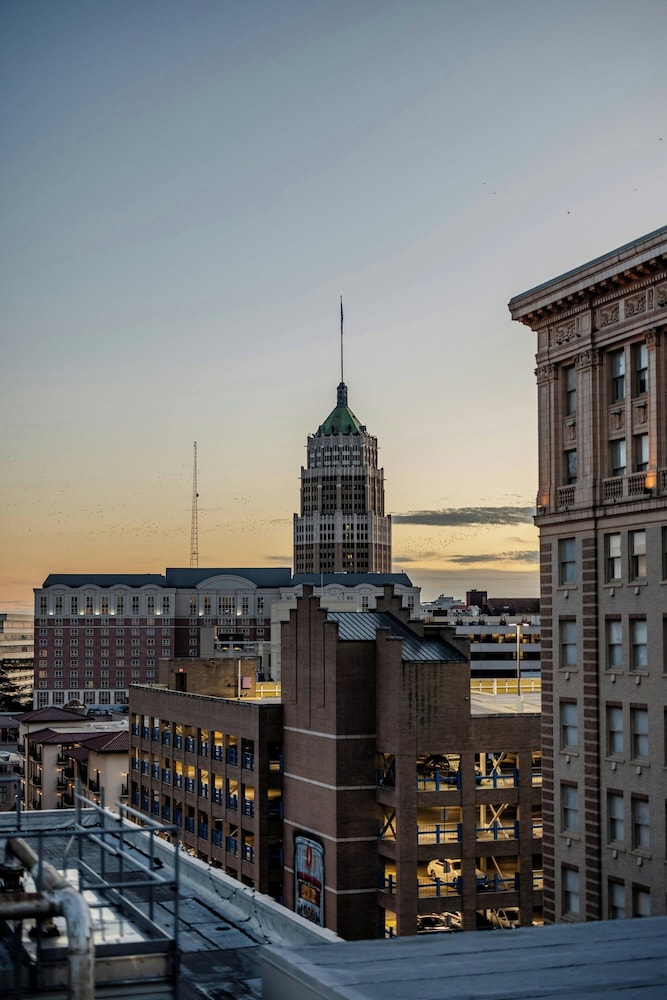 The St. Anthony A Luxury Collection Hotel San Antonio - photo 208