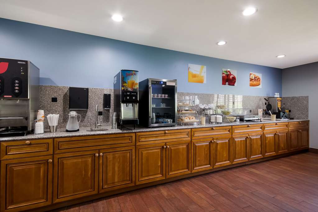 Quality Inn & Suites Oklahoma City North - photo 35