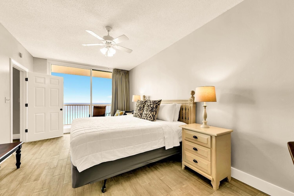 Majestic Beach Towers 2 1002 - photo 2