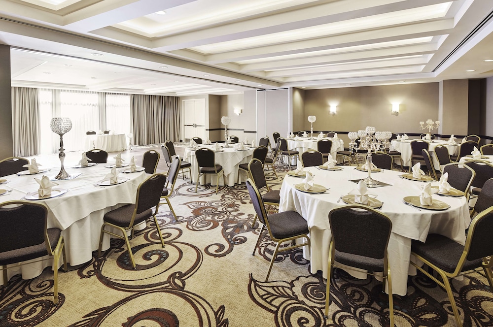Embassy Suites by Hilton Alexandria Old Town - photo 51