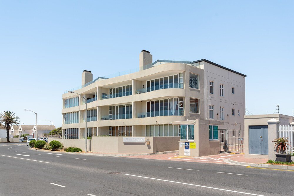 Lagoon Beach Luxury Apartments