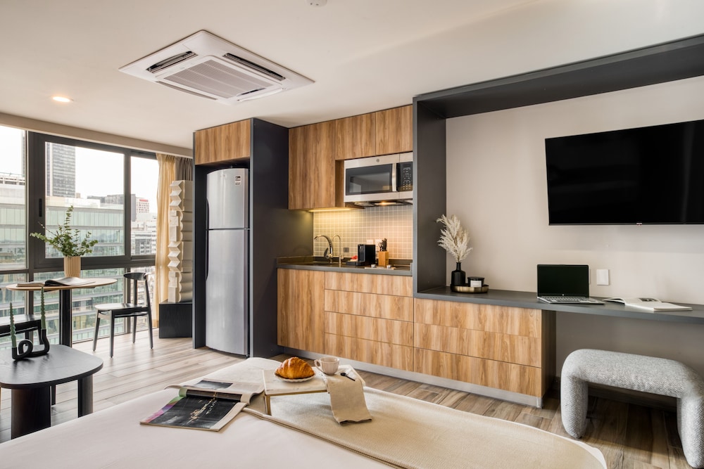 Private kitchenette