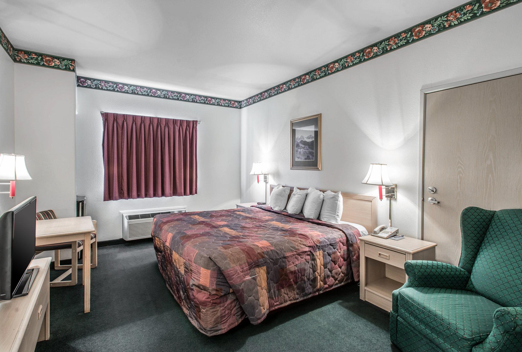 Baymont by Wyndham Loveland Fort Collins Area - photo 74
