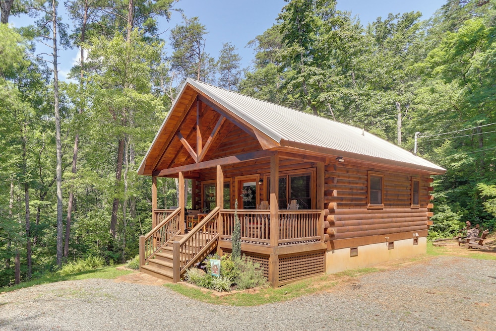 Birchy Hills - carbon neutral hotel in Sitno