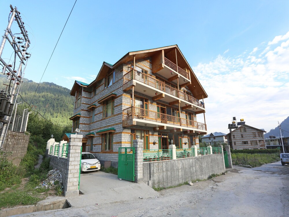 OYO 1837 Hotel Golden Meadows — hotel in Manali