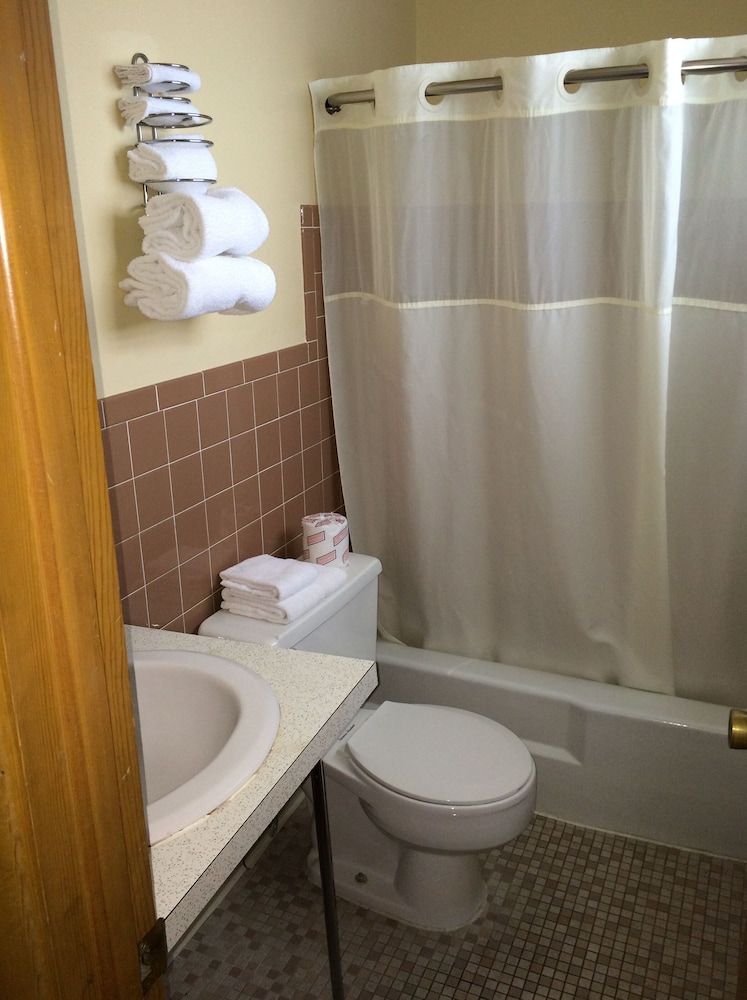 Maples Motel - photo 6