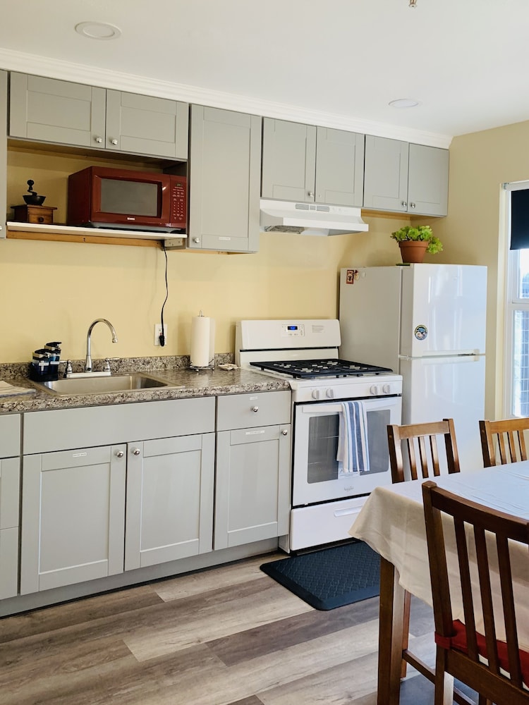 Captain's Inn at Moss Landing - photo 43