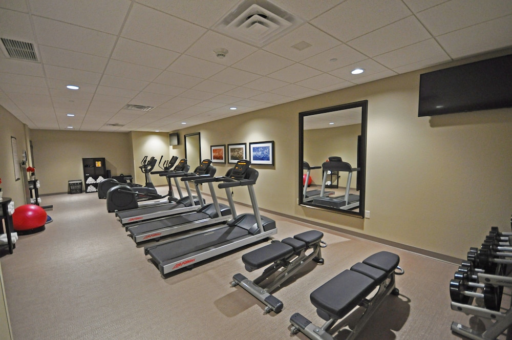 Staybridge Suites Eau Claire Altoona by IHG - photo 38