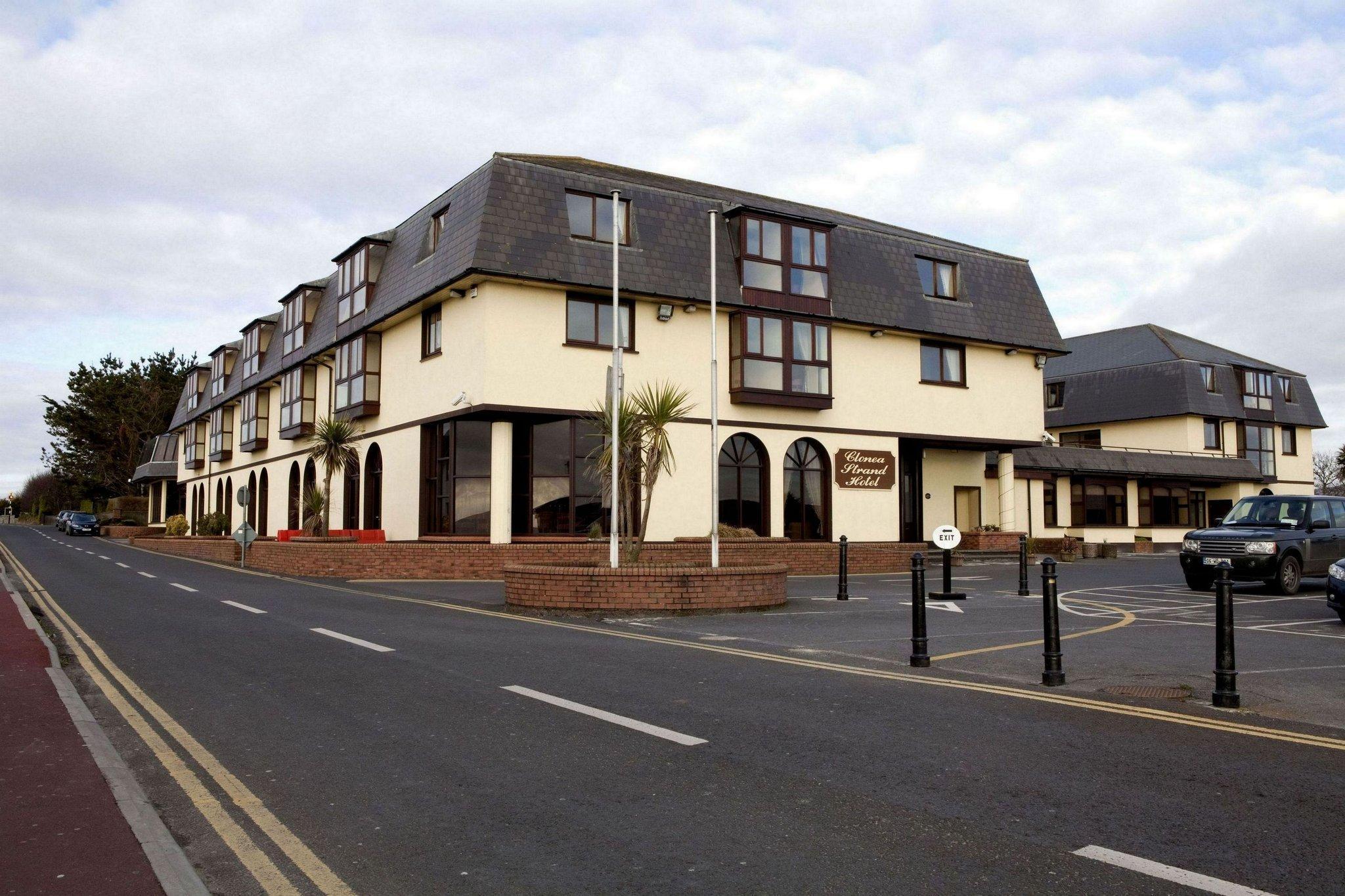 Clonea Strand Hotel - carbon neutral hotel in Ballinroad