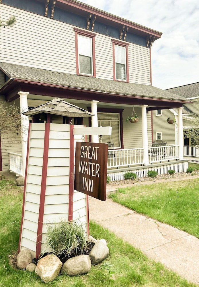 Great Water Inn — hotel in Bayfield